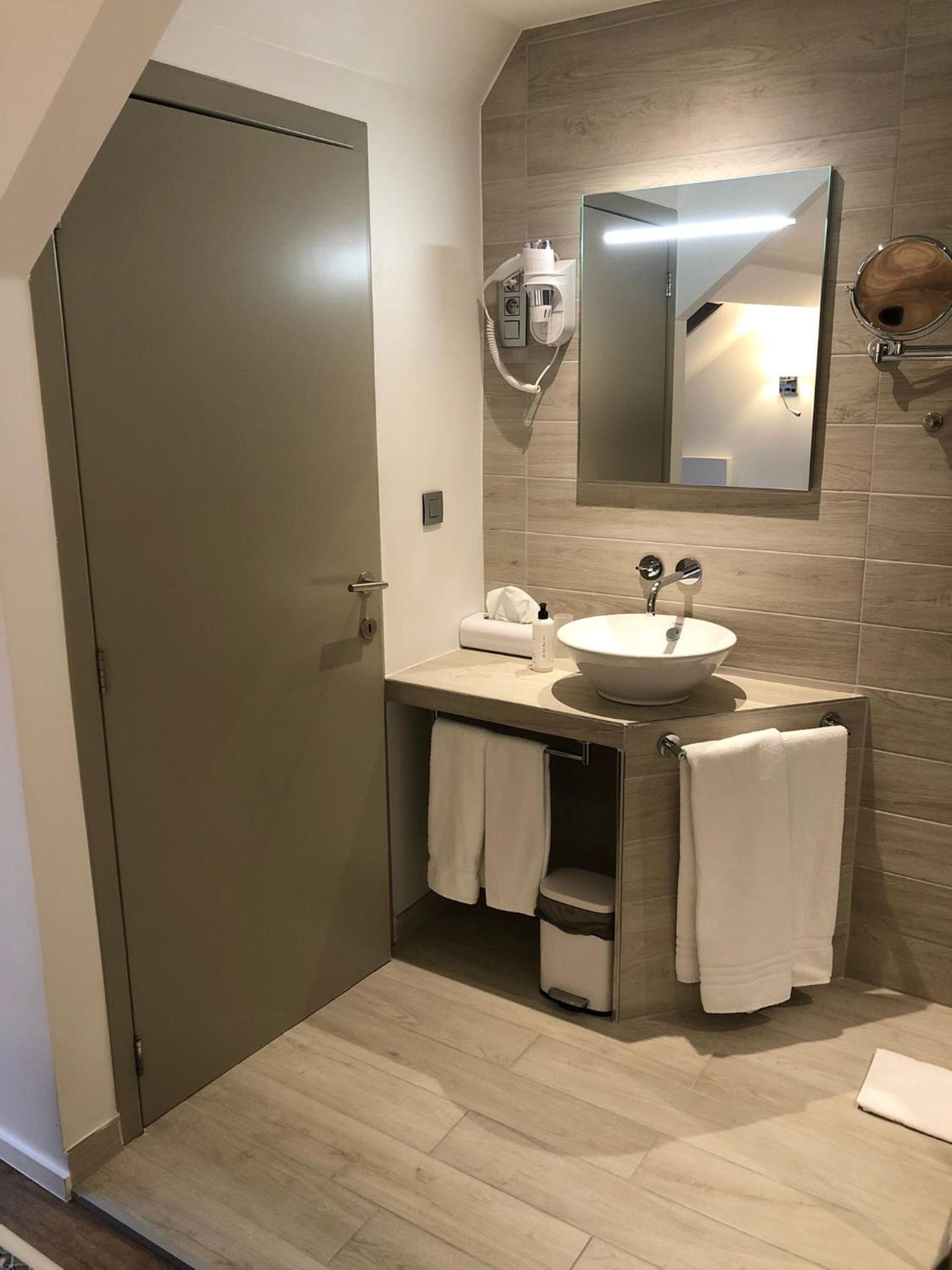 Superior Double or Twin Room photo 2