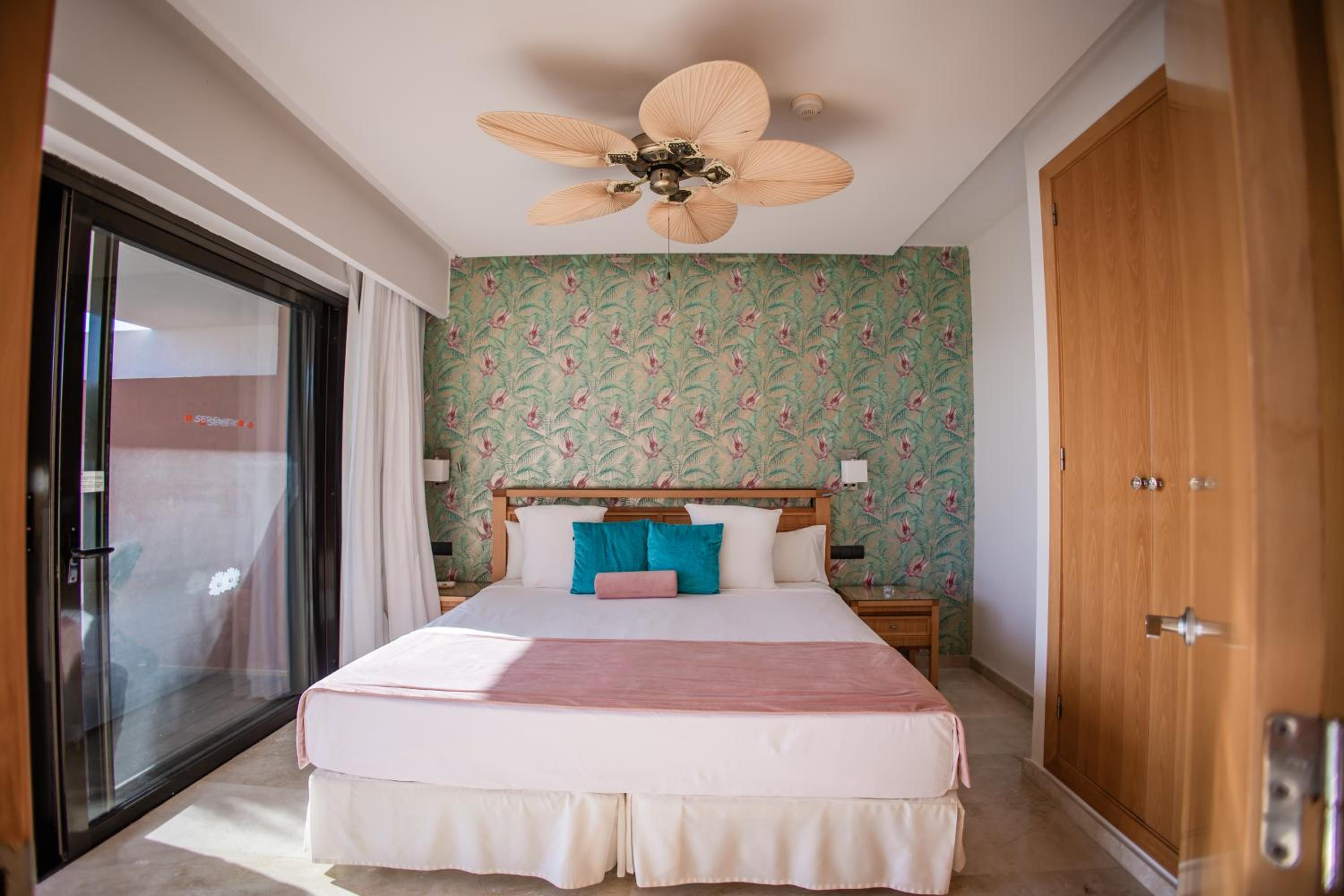 Villa Coral Blue