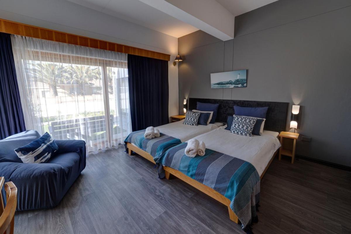 Deluxe Double or Twin Room with Balcony photo 3