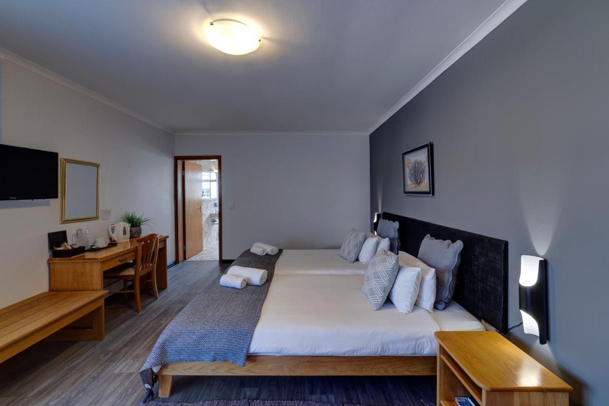 Deluxe Double or Twin Room with Balcony photo 1