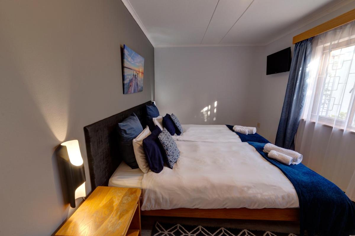 Deluxe Family Suite photo 1