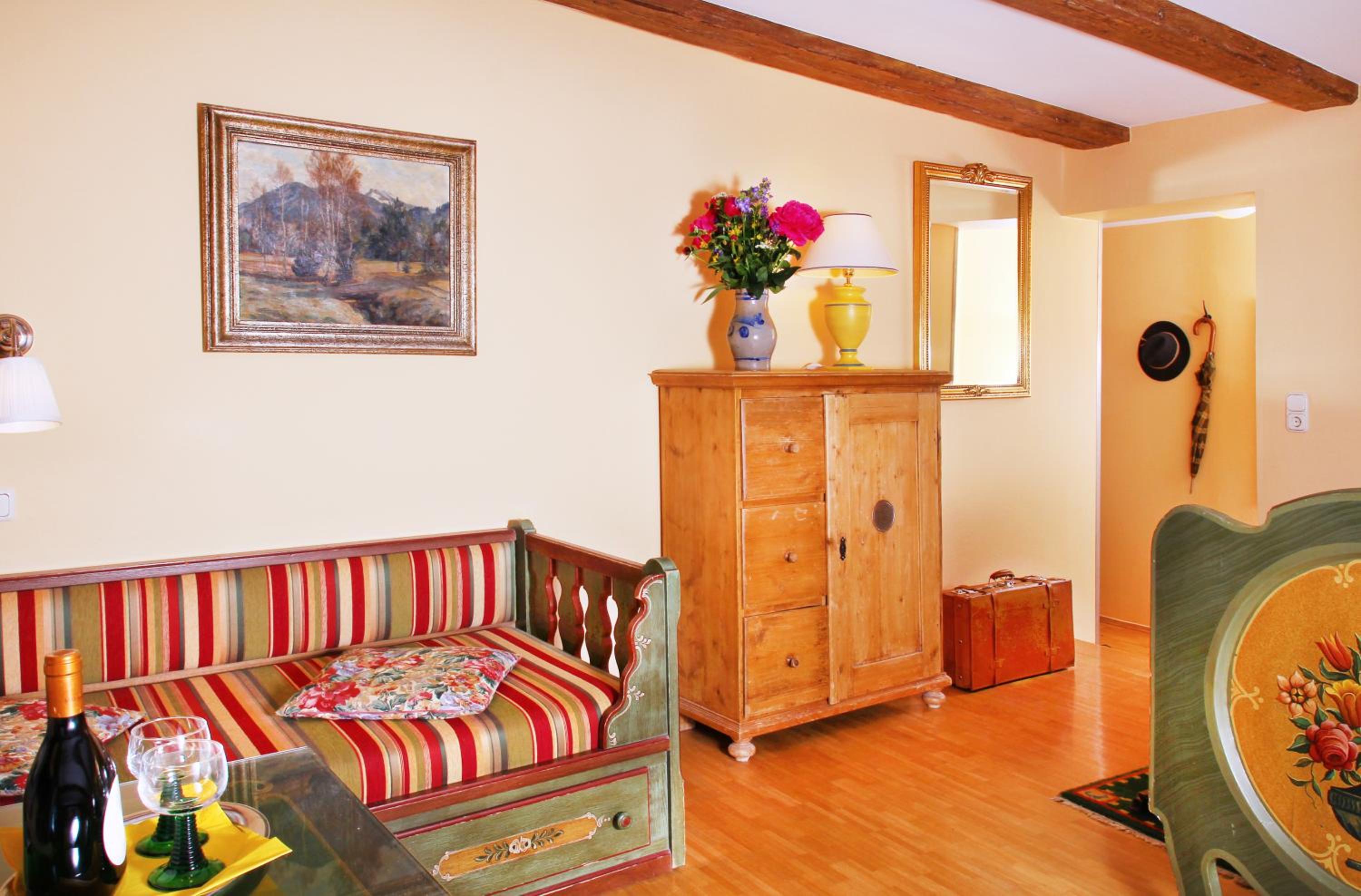 Deluxe Double Room - Photo 9