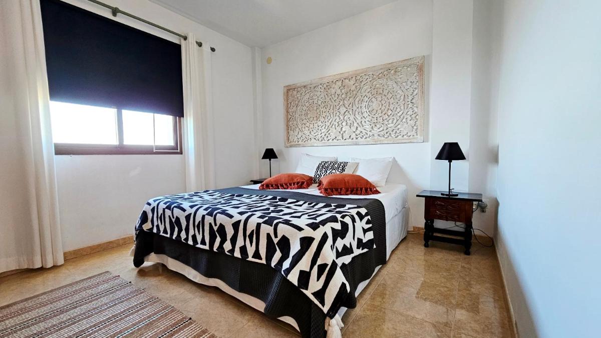Deluxe Double or Twin Room with Sea View photo 3