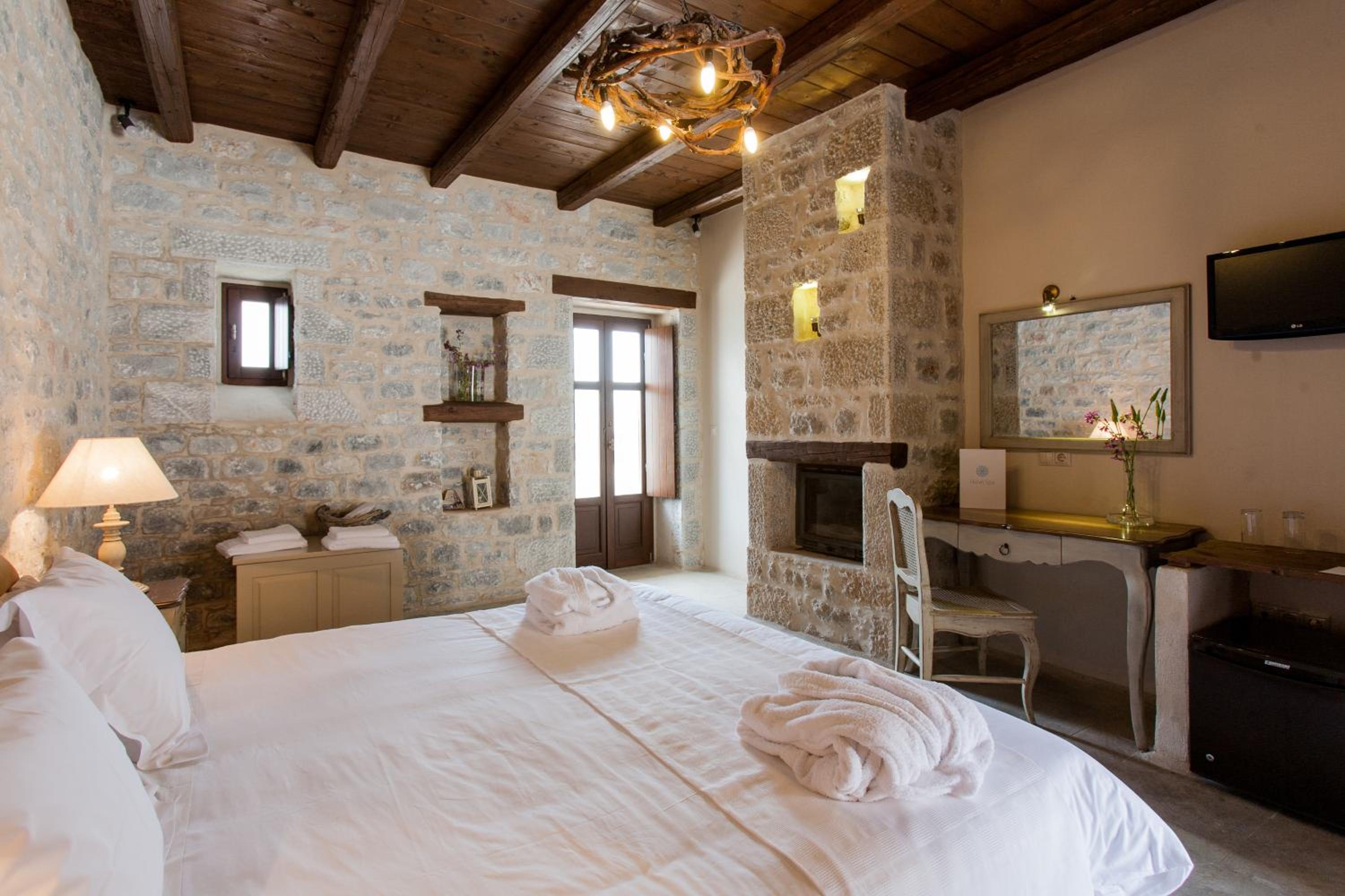 Executive Double Room with Fireplace photo 2