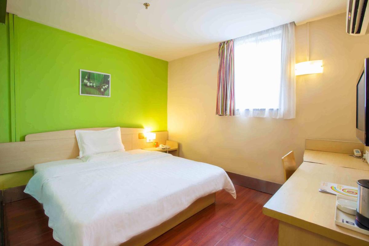 Mainland Chinese Citizens - Special Offer Double Room photo 2
