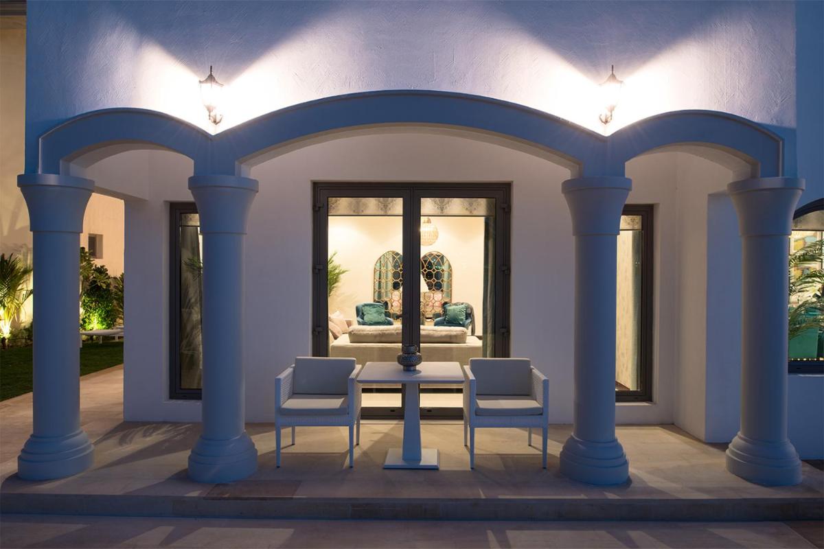 Villa with Sea View photo 2