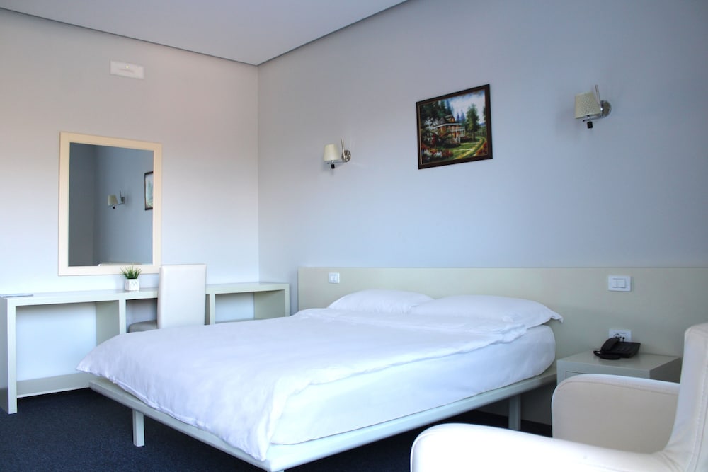 Standard Triple Room, Balcony