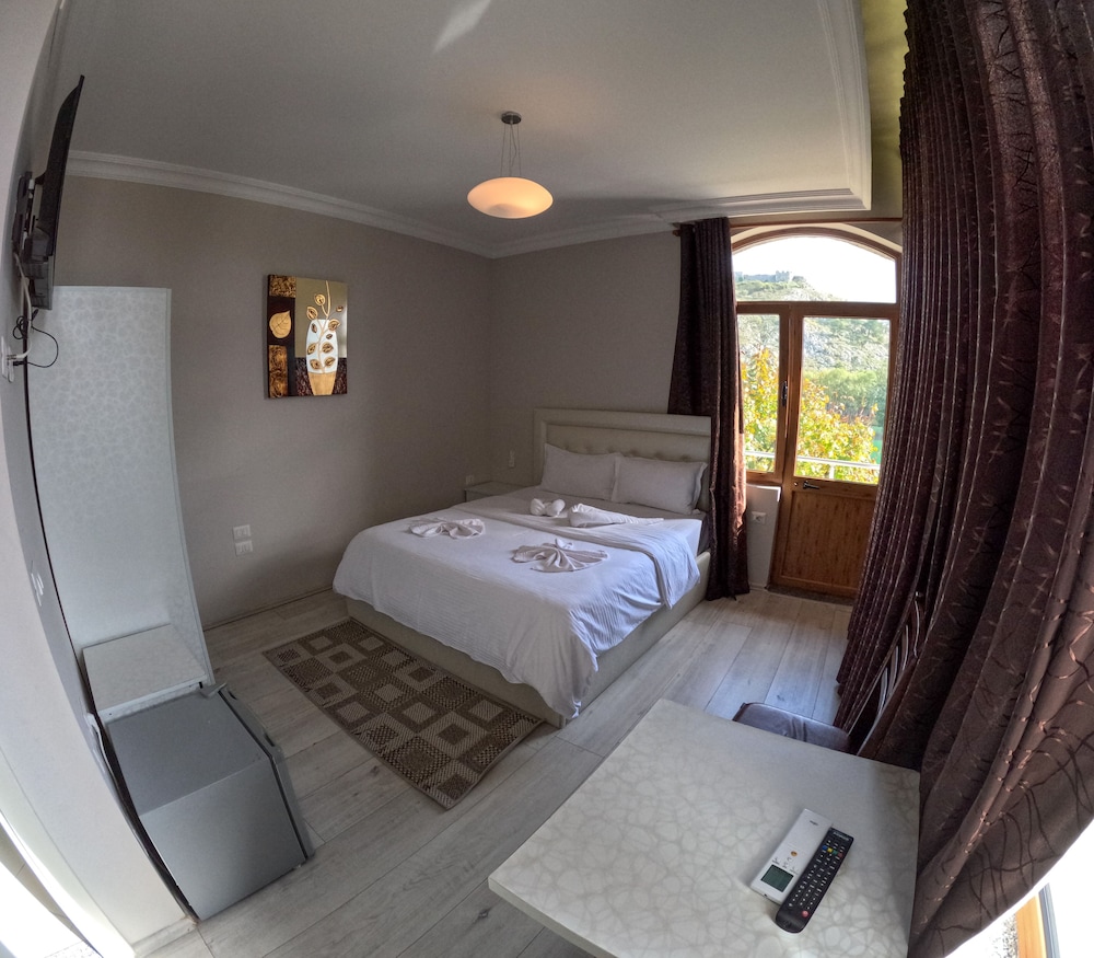 Double Room, Balcony