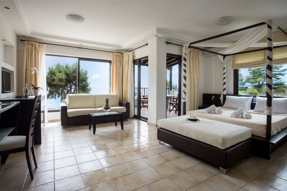 Junior Room, Sea View