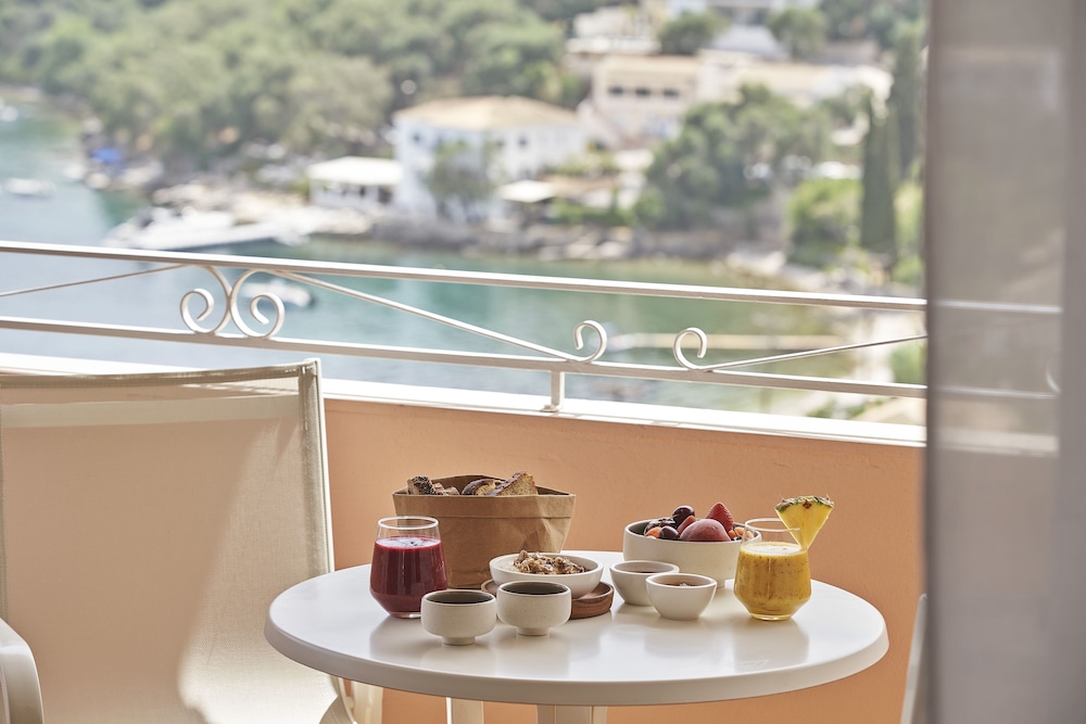 Deluxe Double or Twin Room, Sea View