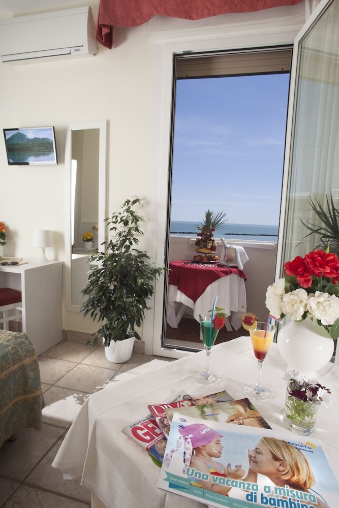 Comfort Quadruple Room