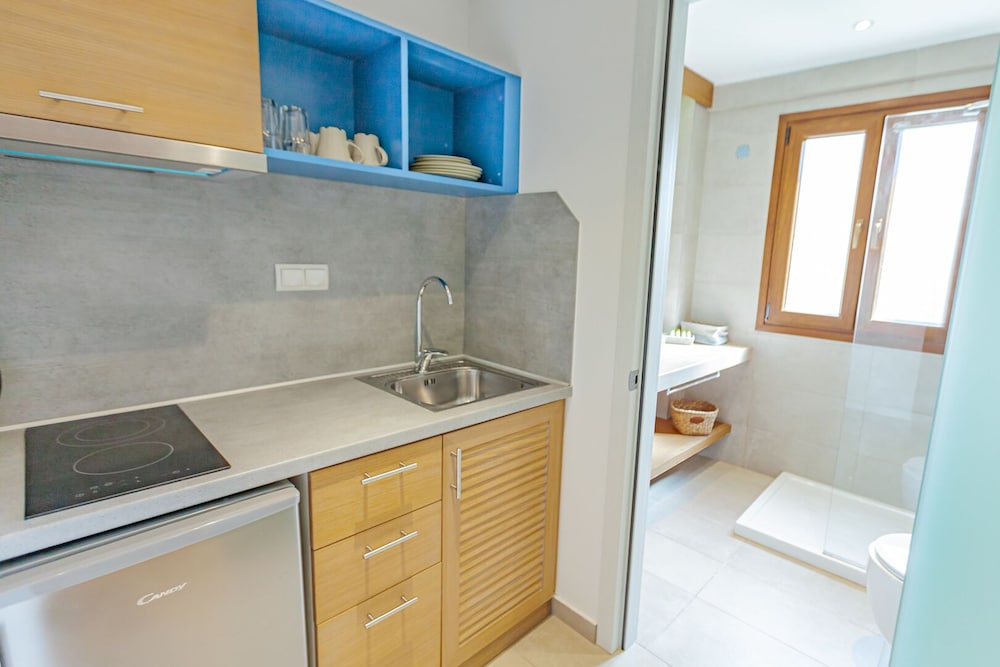 Deluxe Suite, Garden View