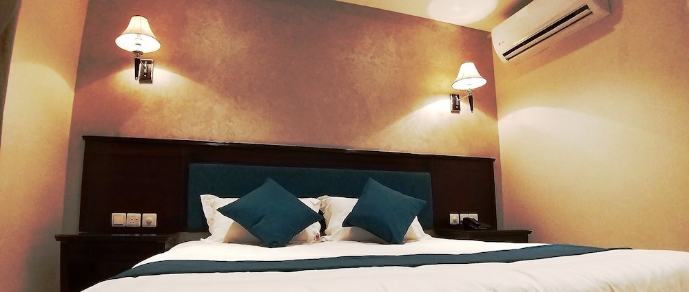 Standard Double or Twin Room photo 1
