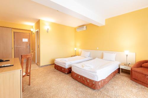 Double or Twin Room with Balcony