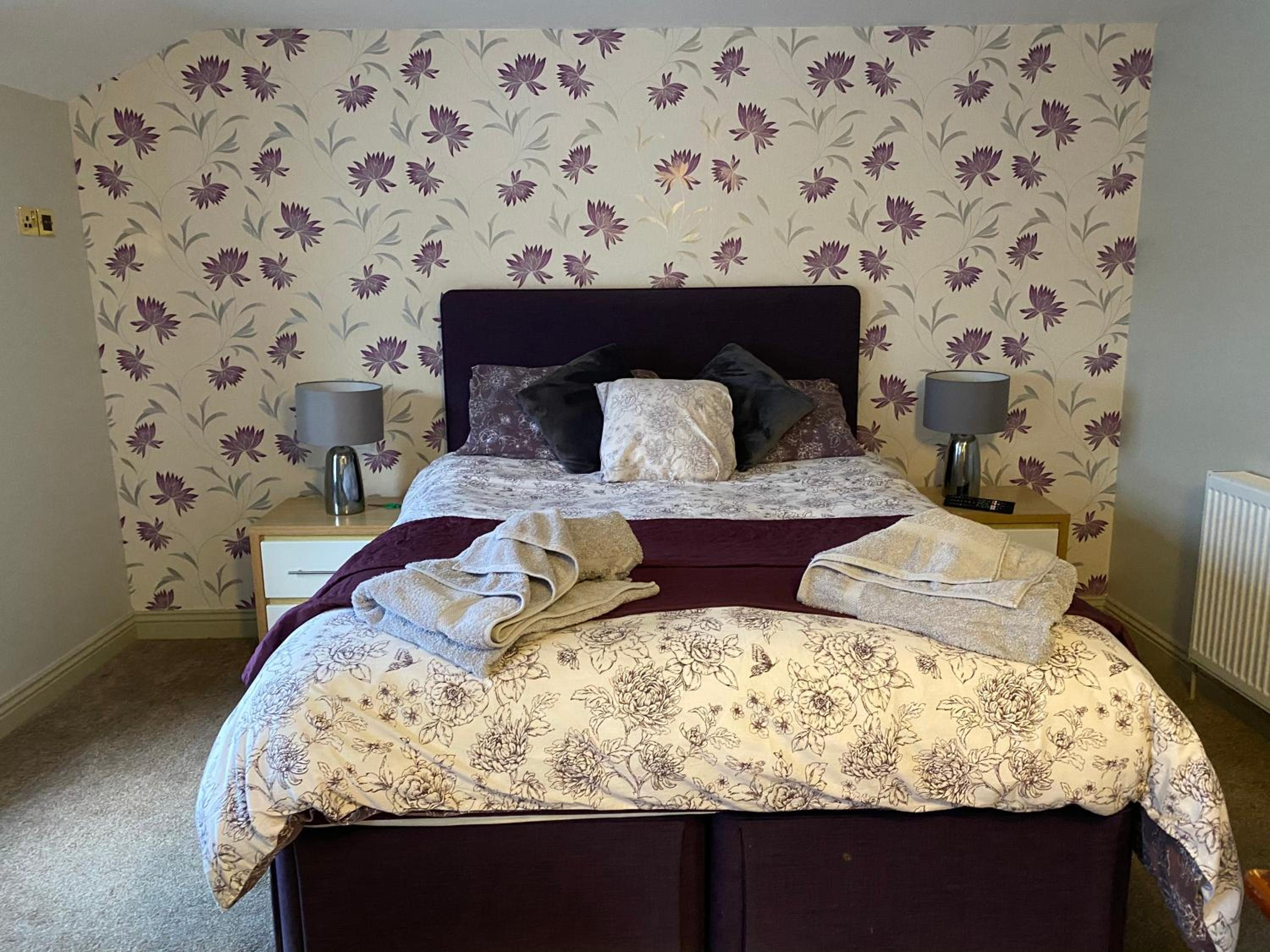 Deluxe King Room
